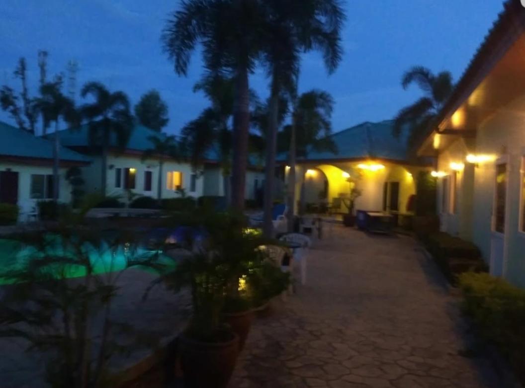 Ponderosa Resort Nong Prue Buitenkant foto